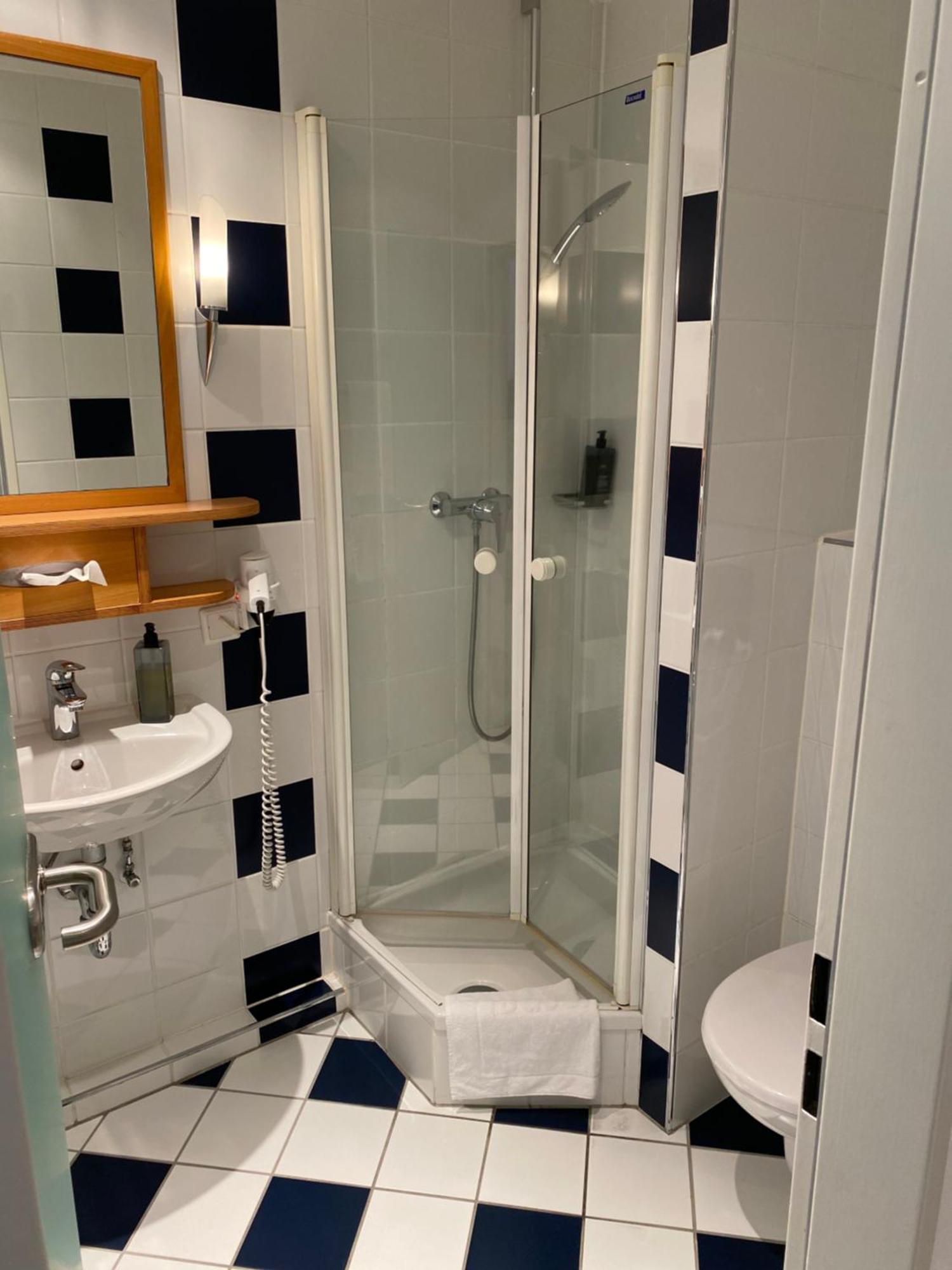 Small Single Room